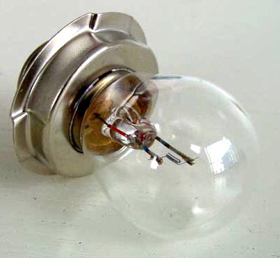 Lamp 6V trifa 15W + kraag p26s