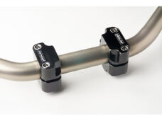Handlebar clamp Yasuni set of handlebar risers cnc pro race Ų22 -28.6mm black