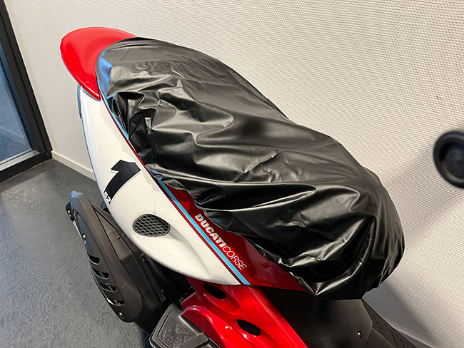 Regenhoes Xtreme 100x55cm XXL Maxi zwart scooter