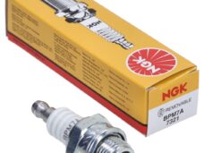 bougie ngk BPM7A solex