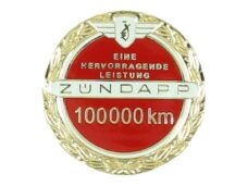 Rood jubileumembleem benzinetank 100.000 km Zündapp incl. speldje