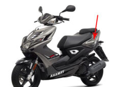 Yamaha Aerox 2013 original vänster skärm mattgrå OEM