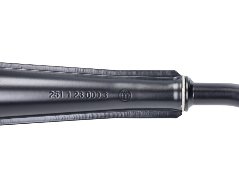 Uitlaat + Logo (made In Eu) 22mm Zwart Puch Maxi