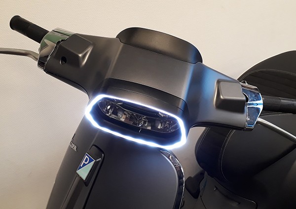 koplamprand DMP led Evo-1 zwart mat vespa