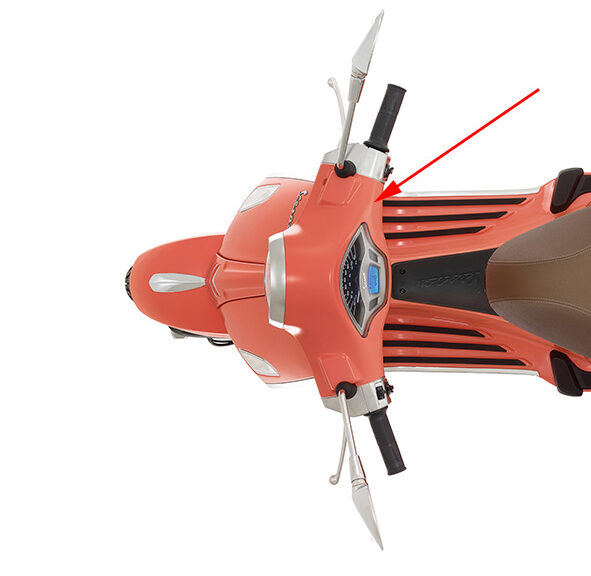 Stuurkap Piaggio origineel onder — geschikt voor Piaggio Roze 889
