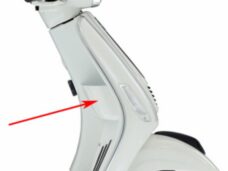 opbergvak Piaggio origineel rechts wit monte 544 vespa S 65429500br
