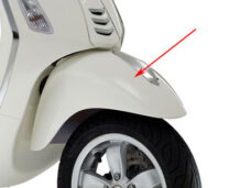 Voorspatbord Piaggio origineel wit — geschikt voor Piaggio Fusion 544 Primavera