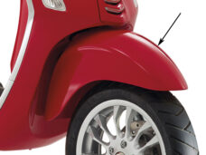 Voorspatbord Piaggio origineel rood — geschikt voor Piaggio Dragon 894 Sprint