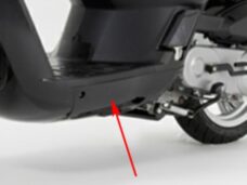zijskirt Peugeot origineel links zwart kisbee 779176
