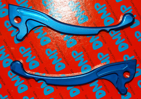 Remgreepset DMP cnc blauw alu — geschikt voor Gilera Runner