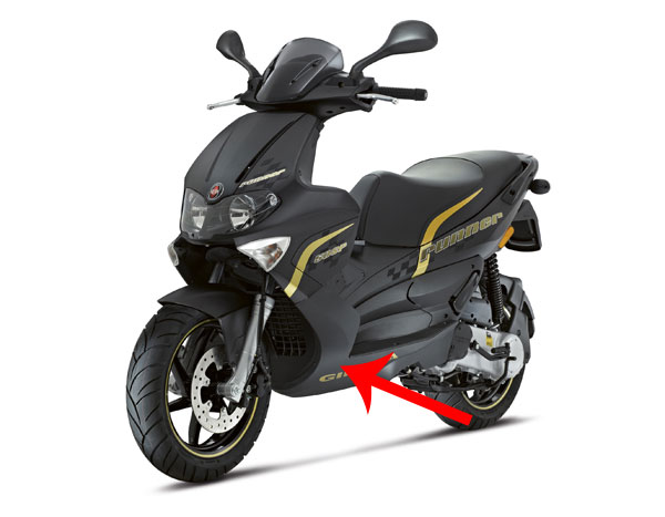 Onderspoiler Piaggio origineel zwart — geschikt voor Piaggio Runner RST