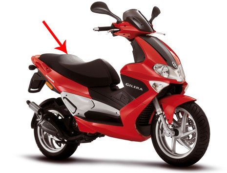 Buddyseat Piaggio origineel compleet — geschikt voor Piaggio Runner RST