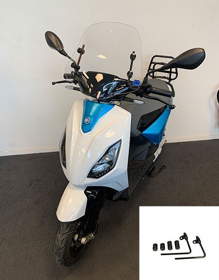 windscherm Regia met bevestigingsset laag (made in EU) helder piaggio1 (one)