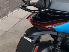 Achterdrager Regia opklapbaar zwart hoogglans — geschikt voor Piaggio 1 One