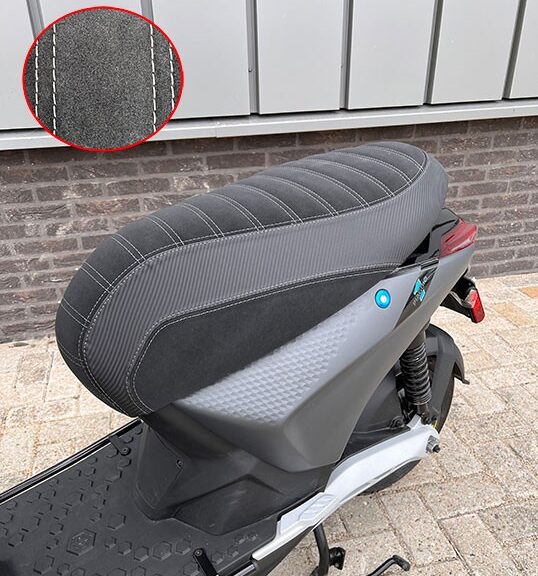buddydek Regia (made in EU) alcantara streep Sport antraciet piaggio1 (one)=op=op
