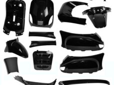 Plaatwerkset (ronde+vierkante koplamp) zwart — geschikt voor AGM vx50s
