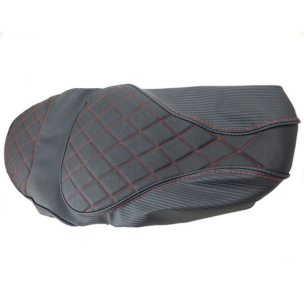 Buddydek Regia luxe stiksel zwart/rood sprint