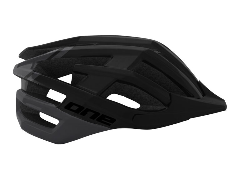 One fietshelmen. ✓ Snel geleverd ✓ Gratis verzending v.a. €75