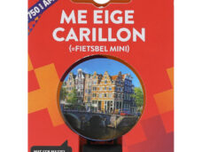 Amsterdam 750 bel Me Eige Carillon met gracht in Mokum