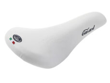 Monte Grappa zadel  Canard leer wit