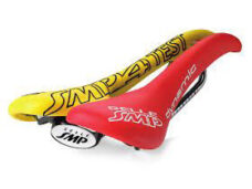 SMP zadel  Pro Dynamic geel/rood TESTZADEL