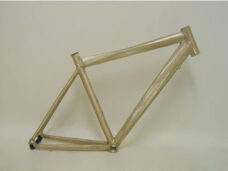 Alu frame RACE 7005 brut integr. balhoofd